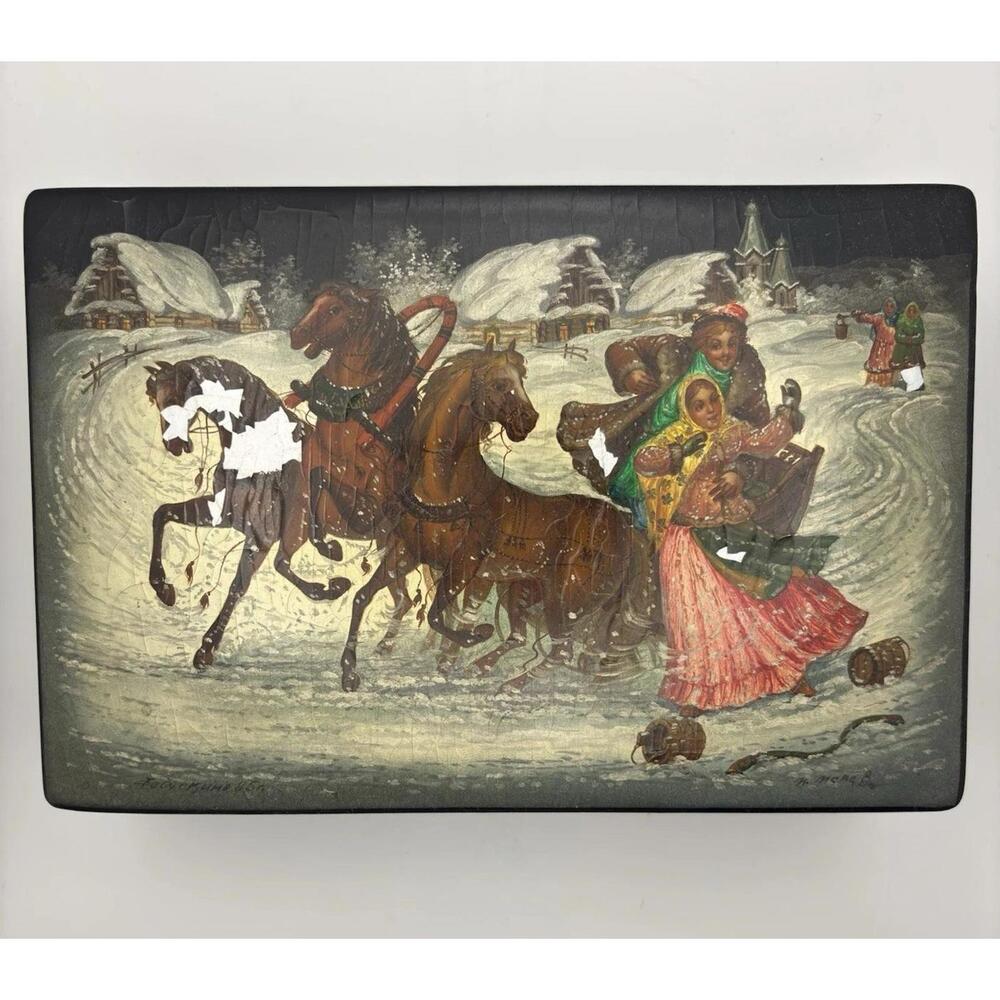 Vintage 1986 Russian Fedoskino Lacquer Box Signed Troika Scene Hand Painted